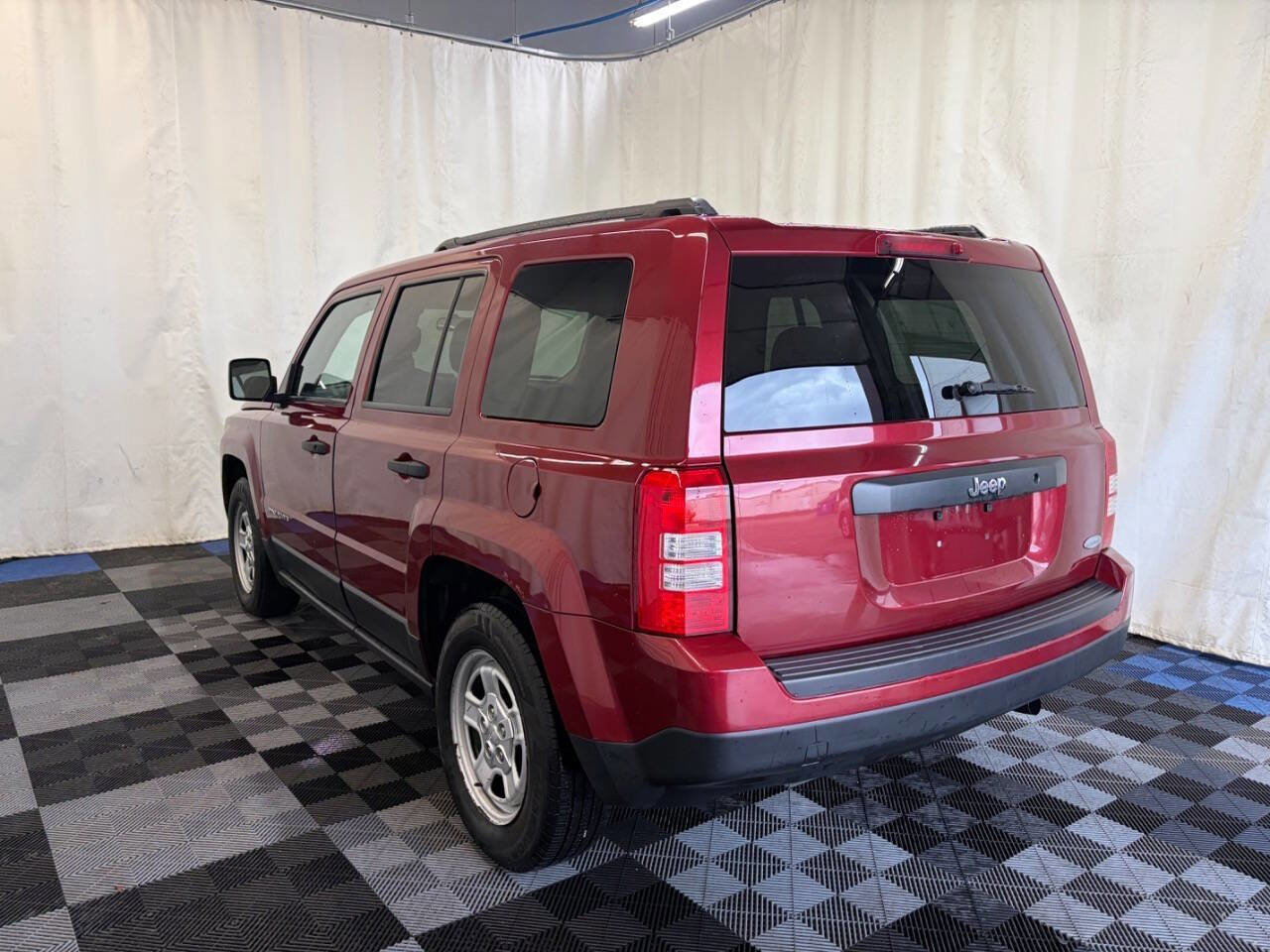 Used 2014 Jeep Patriot Sport FWD image 5