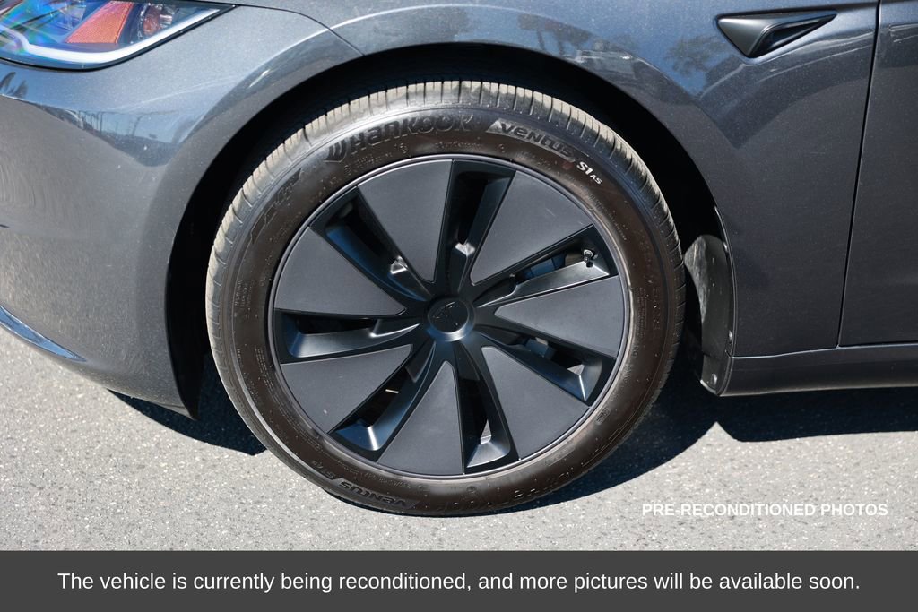 Used 2024 Tesla Model 3 Standard Range image 12