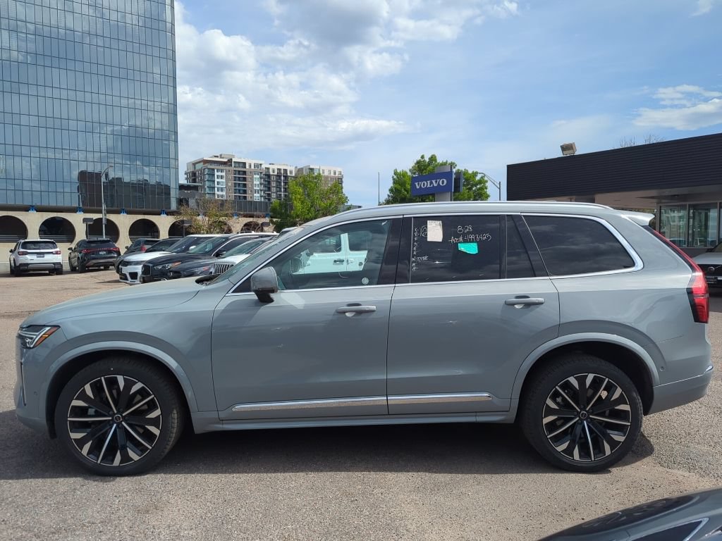 Used 2026 Volvo XC90 B6 Plus AWD/4WD image 4