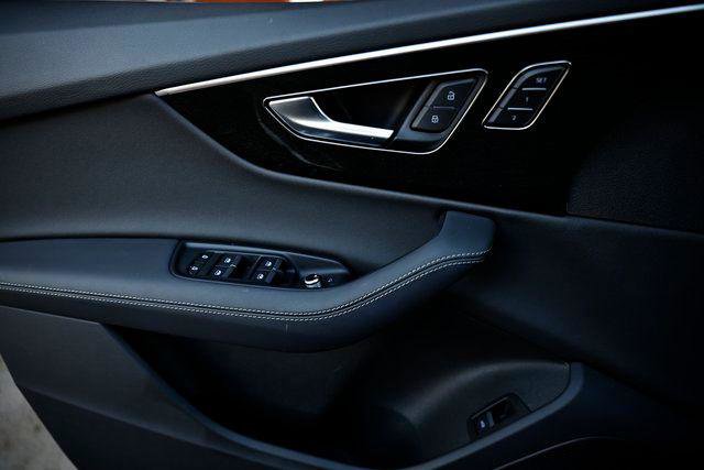 Certified 2025 Audi Q7 2.0T Premium Plus w/ Premium Plus Package image 16