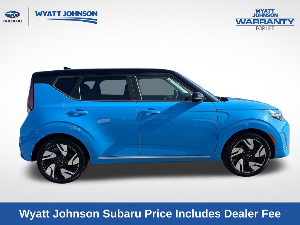 Used 2023 Kia Soul GT-Line FWD image 11
