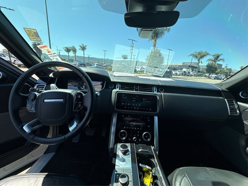 Used 2020 Land Rover Range Rover image 21