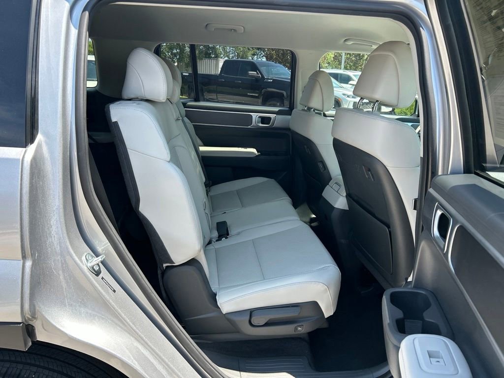 Used 2026 Hyundai Santa Fe SEL FWD image 39