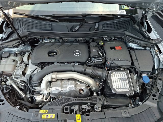 Used 2025 Mercedes-Benz GLA 250 4MATIC image 29