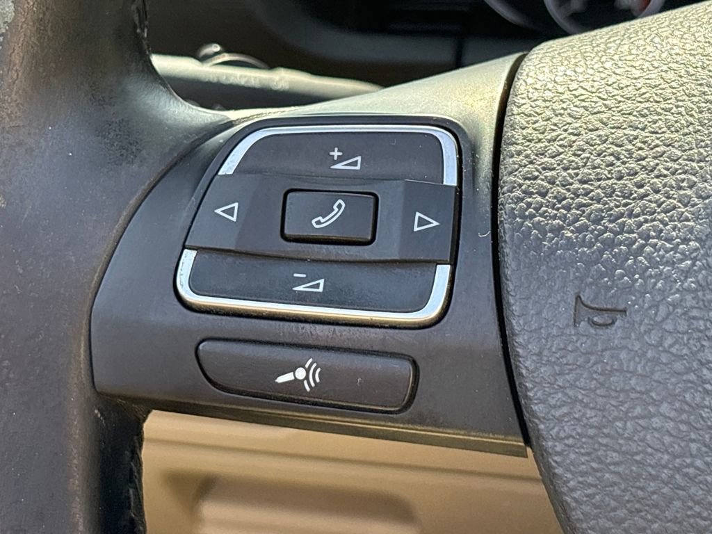 Used 2016 Volkswagen Eos Komfort image 21