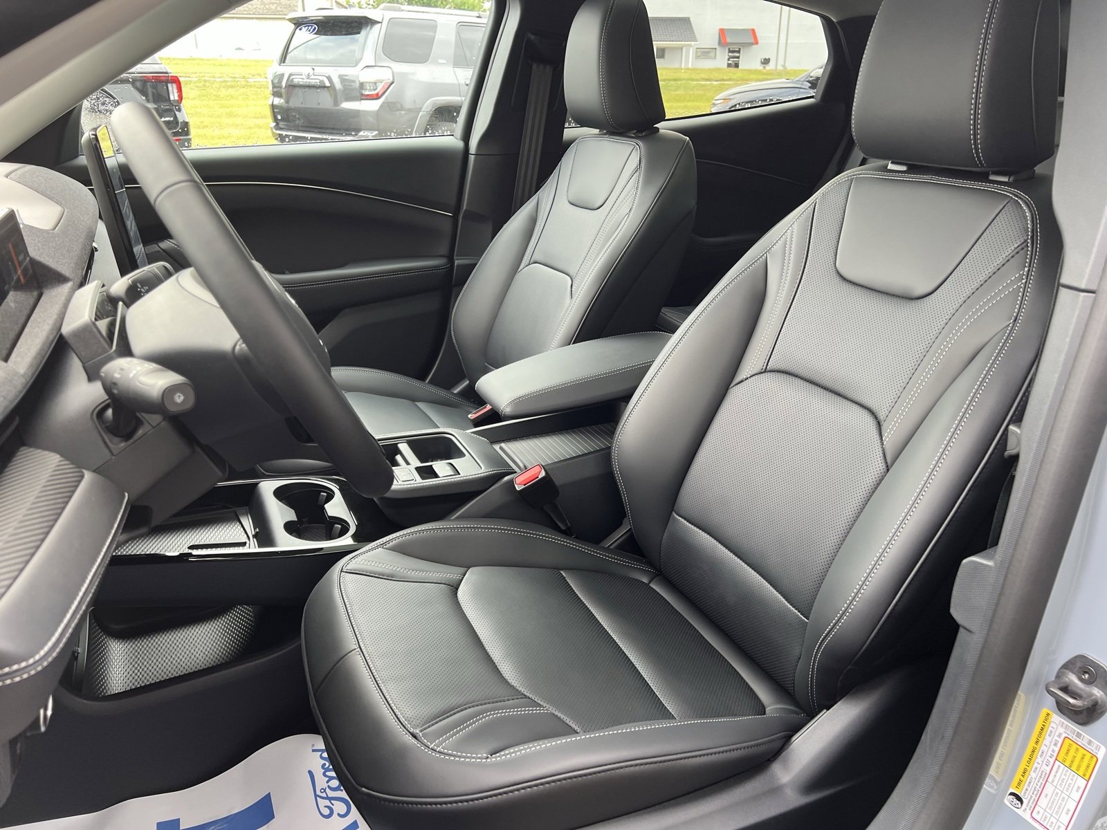 Used 2025 Ford Mustang Mach-E Premium image 18