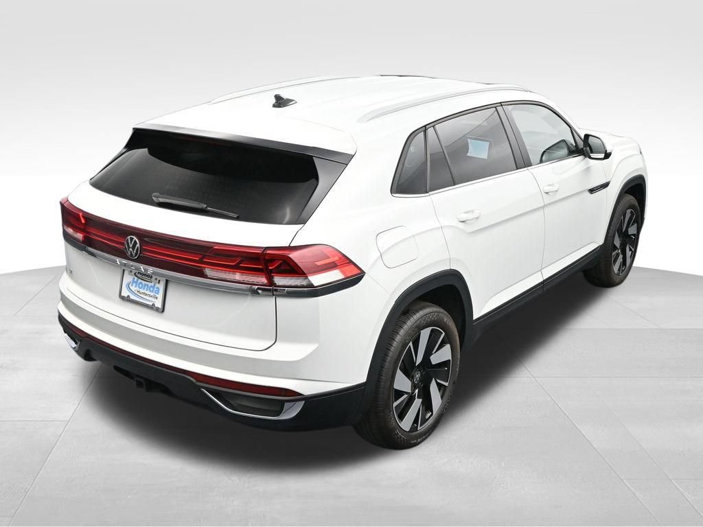 Used 2025 Volkswagen Atlas Cross Sport SE FWD image 33
