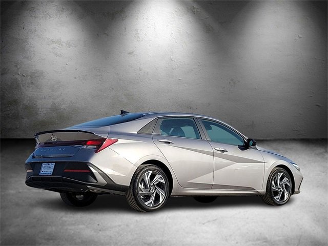 New 2025 Hyundai Elantra Sport w/ Cargo Package FWD image 3