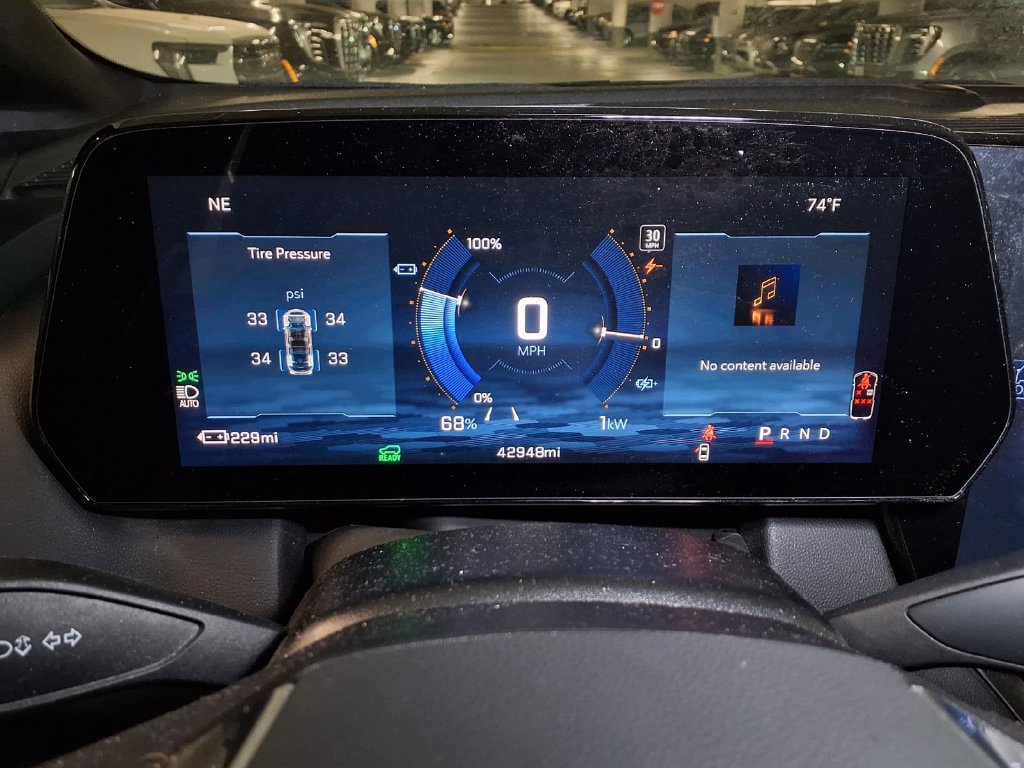 Used 2024 Chevrolet Equinox EV LT w/ LPO, Blackout Package FWD image 11
