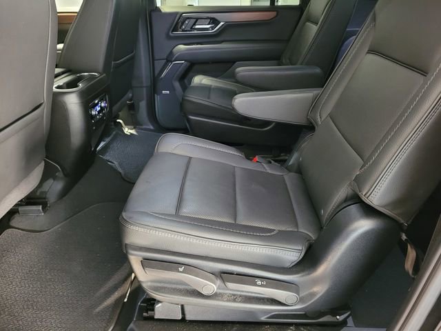 Used 2025 GMC Yukon XL Denali image 15