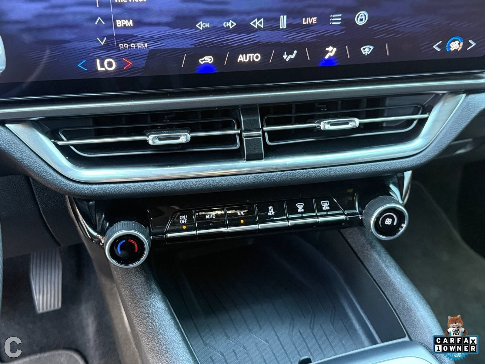 Certified 2025 Chevrolet Equinox EV LT FWD image 21