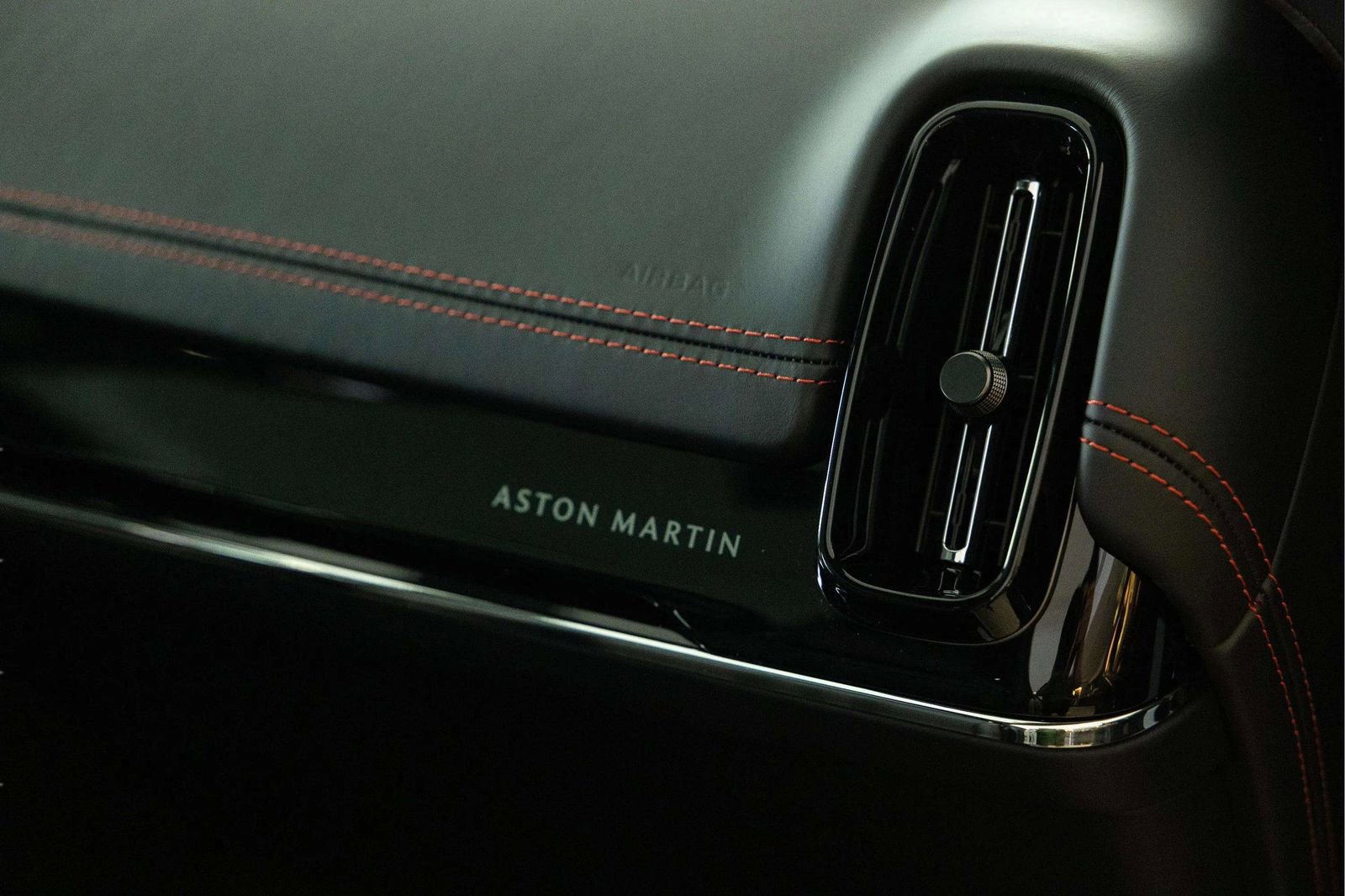 New 2026 Aston Martin DBX 707 AWD/4WD image 37