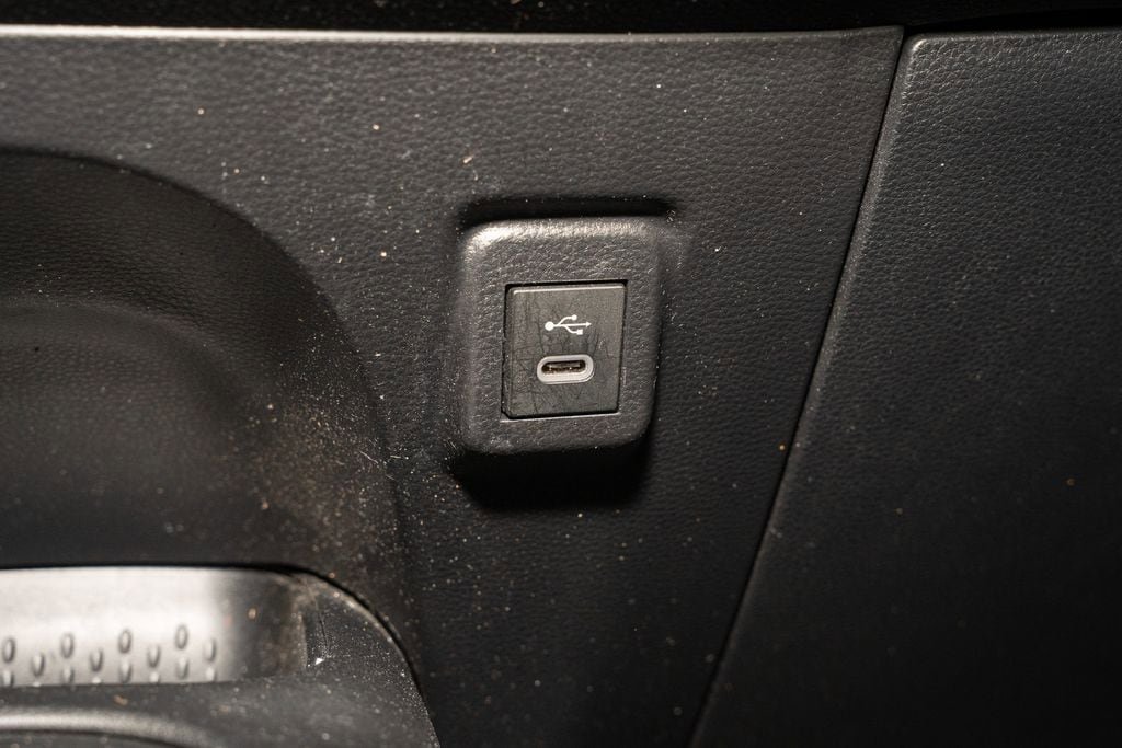 Used 2023 Toyota Corolla LE image 14