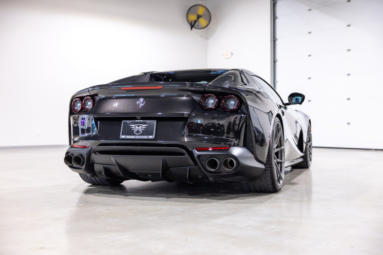 Used 2021 Ferrari 812 GTS RWD image 4