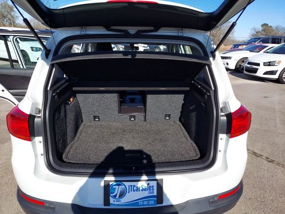 Used 2016 Volkswagen Tiguan SE image 10