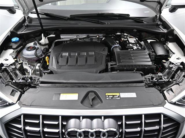 Certified 2025 Audi Q3 2.0T Premium w/ Convenience Package image 38