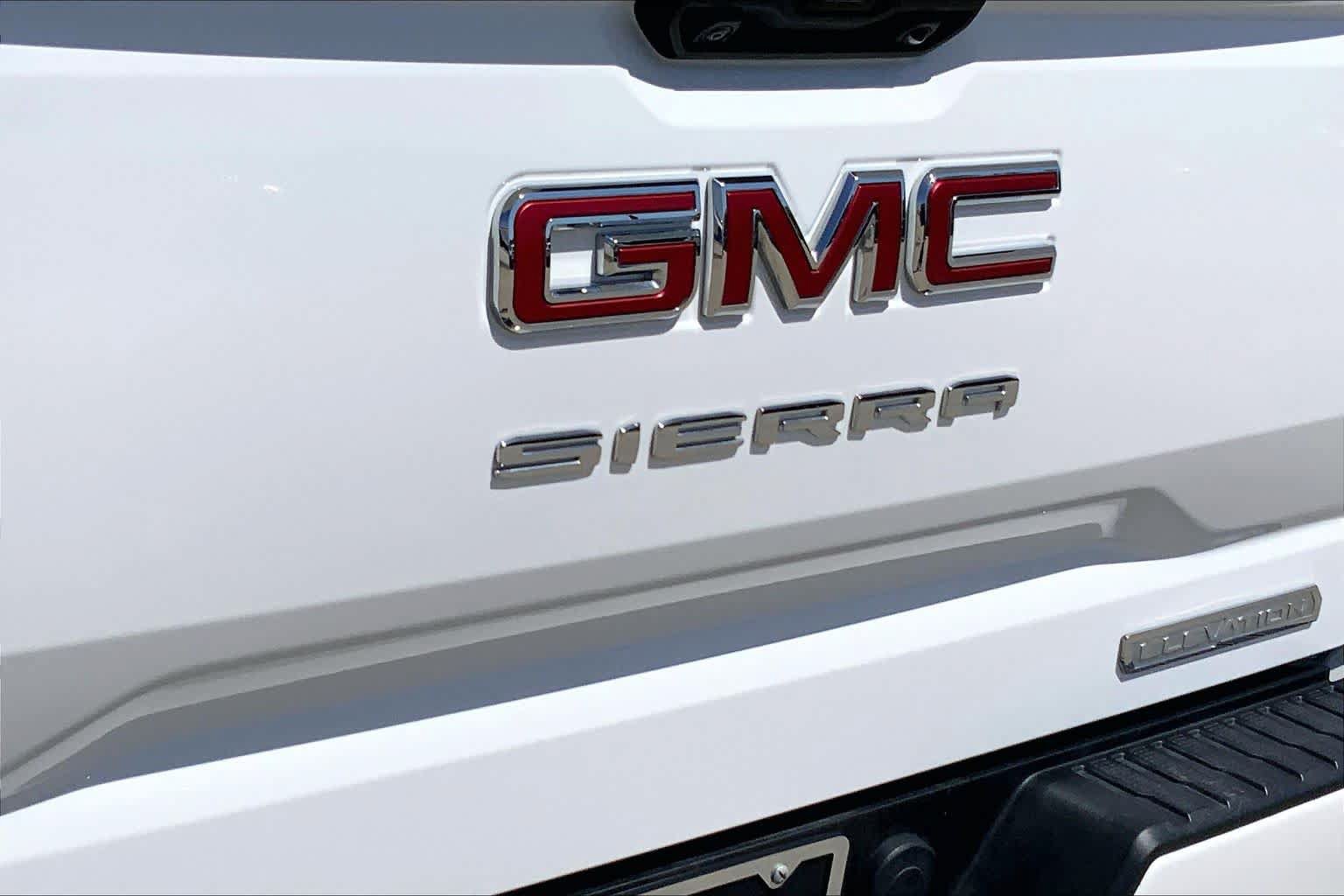 Used 2025 GMC Sierra 1500 Elevation RWD image 30