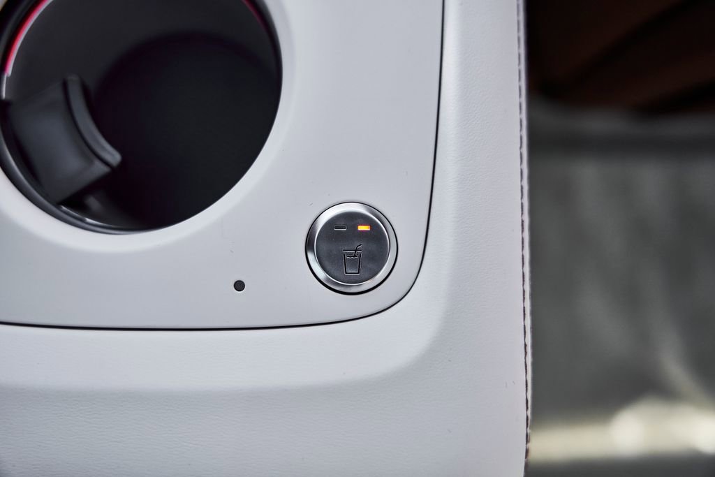 Used 2026 Mercedes-Benz Maybach GLS 600 4MATIC image 59