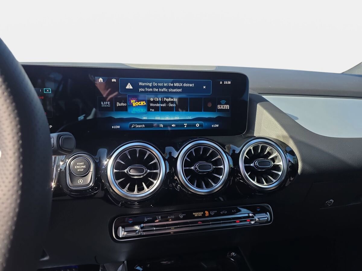 New 2026 Mercedes-Benz GLA 35 AMG 4MATIC image 20