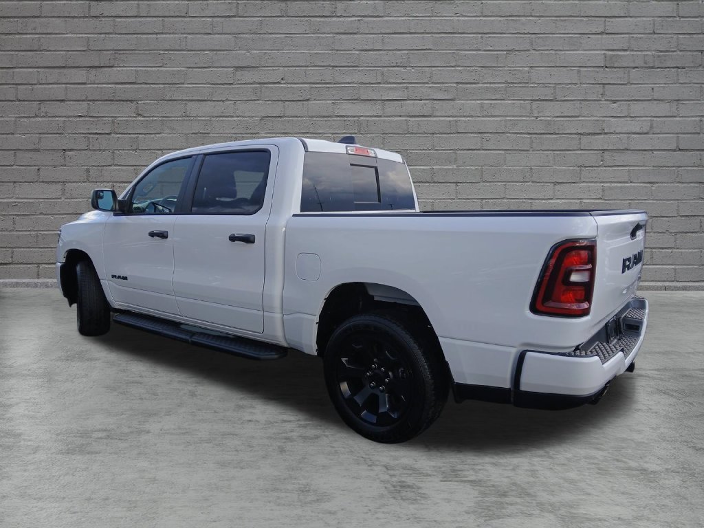 New 2027 RAM 1500 Express AWD/4WD image 3