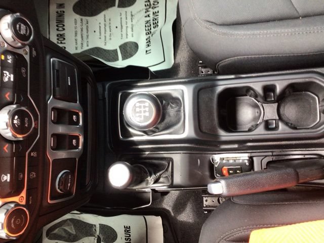 Used 2021 Jeep Wrangler Sport AWD/4WD image 15