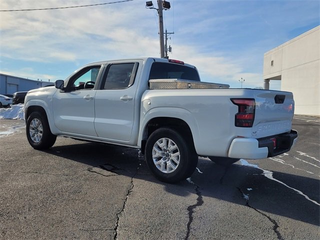 Certified 2022 Nissan Frontier SV image 5