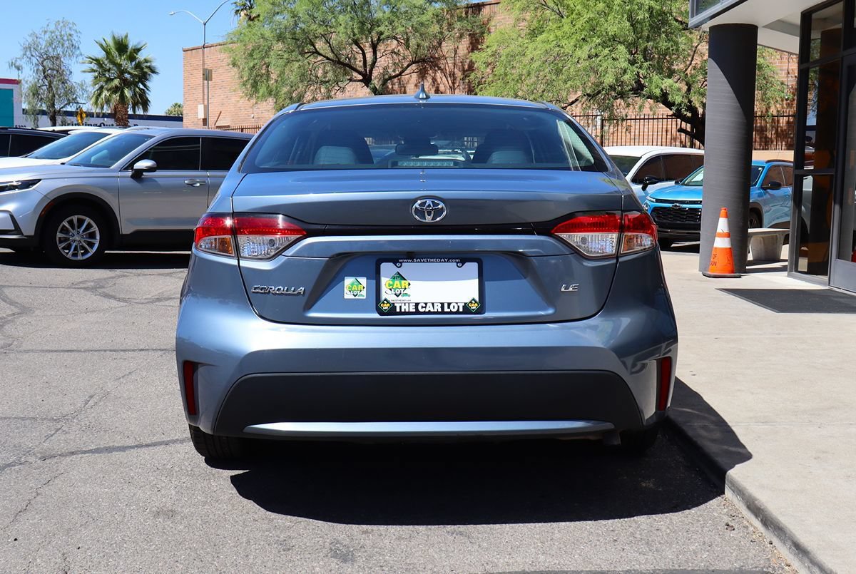 Used 2022 Toyota Corolla LE FWD image 11