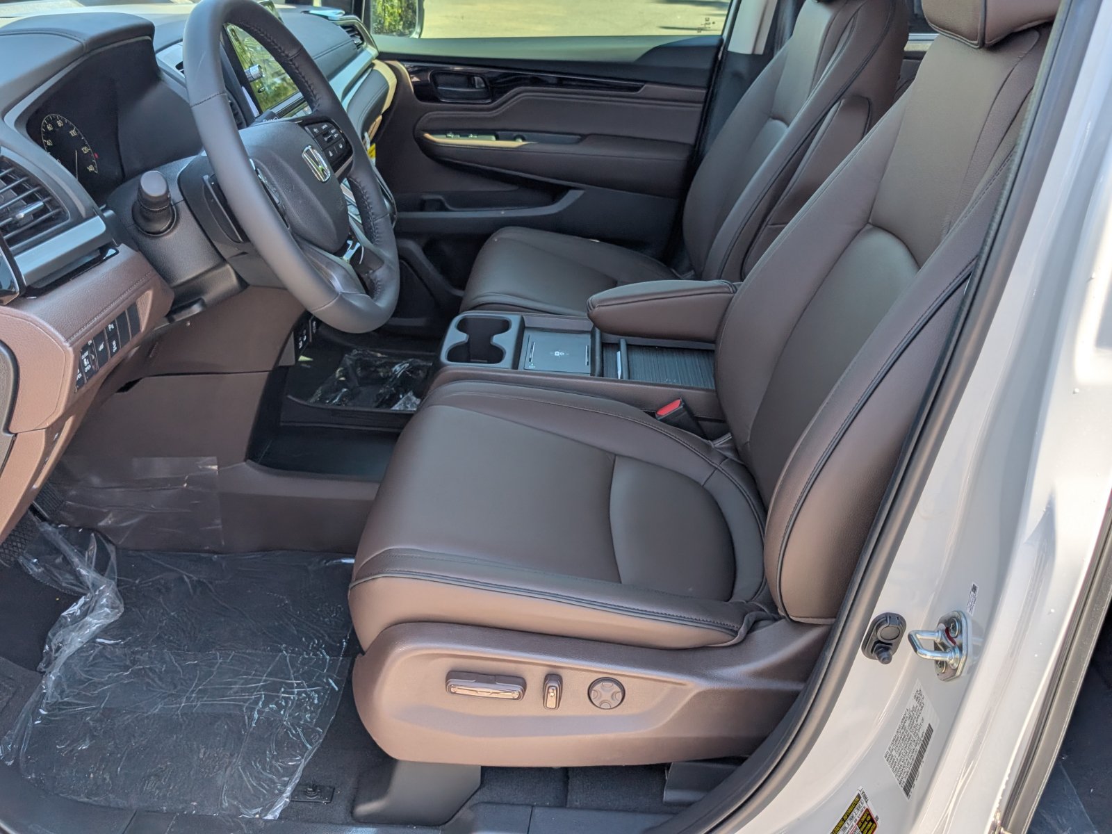 New 2027 Honda Odyssey Touring image 11