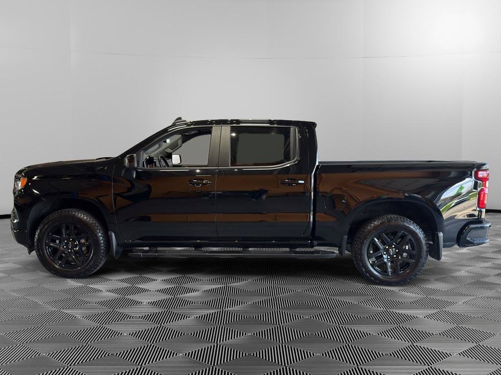 Used 2024 Chevrolet Silverado 1500 RST AWD/4WD image 2