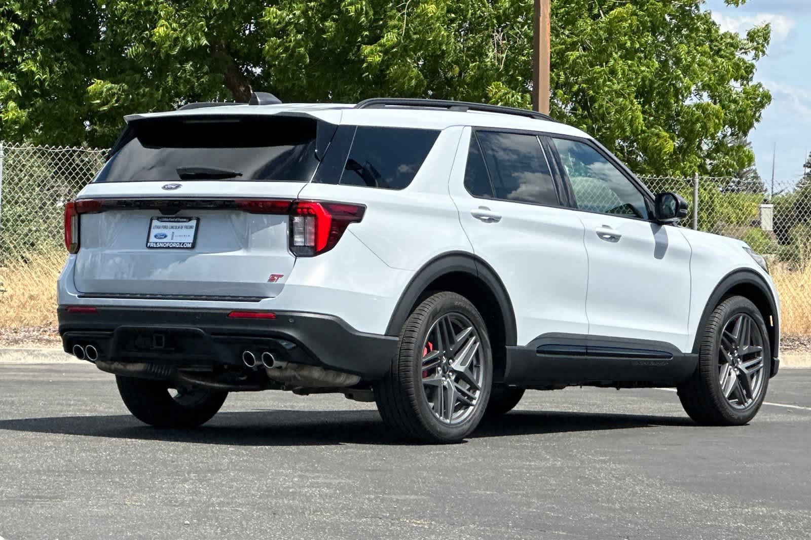 New 2026 Ford Explorer ST w/ Sun And Sound Package AWD/4WD image 2