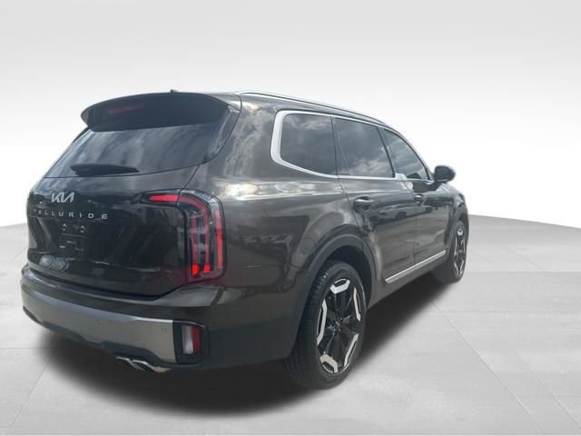 Used 2025 Kia Telluride EX w/ EX Captain's Chair Package FWD image 7