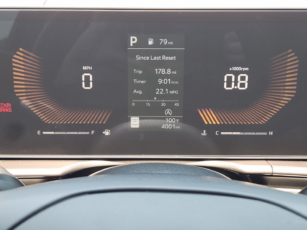 New 2026 Kia Sportage EX FWD image 11