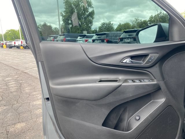 Used 2024 Chevrolet Equinox LT w/ LPO, Floor Liner Package FWD image 16