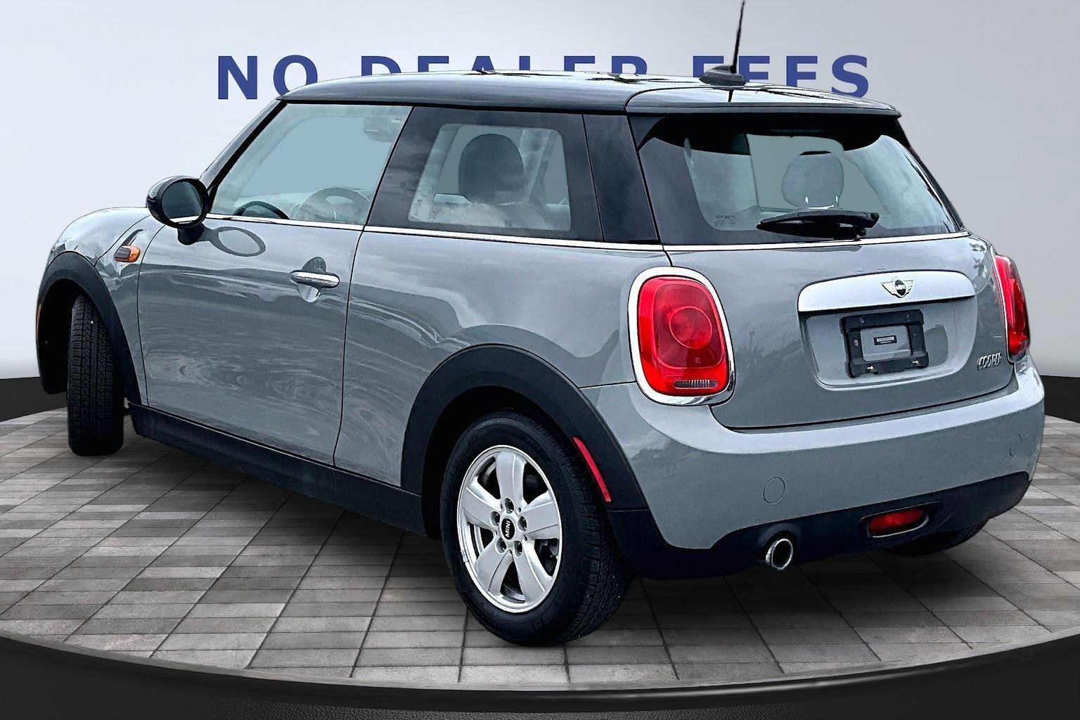 Used 2015 MINI Cooper 2-Door Hardtop FWD image 4