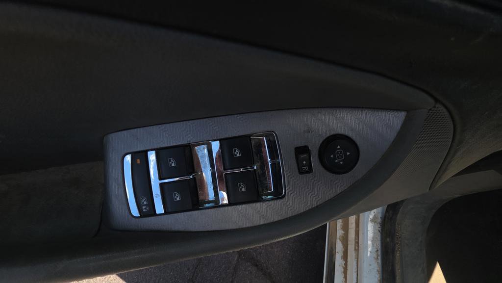 Used 2016 Chevrolet Impala LS FWD image 11