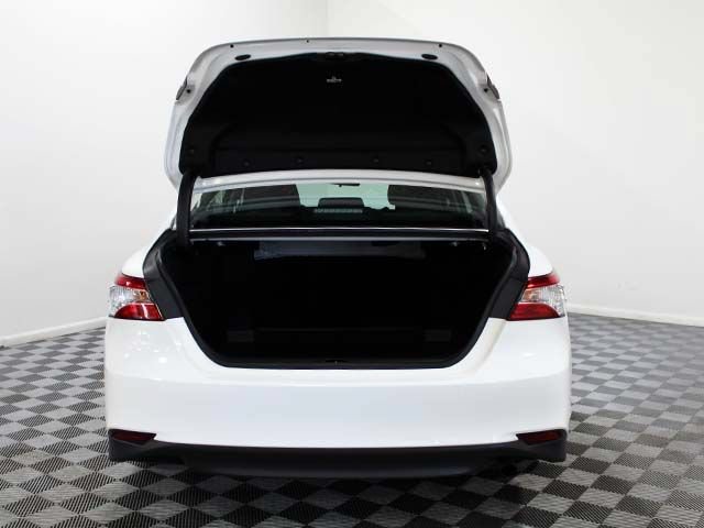 Certified 2019 Toyota Camry LE FWD image 13