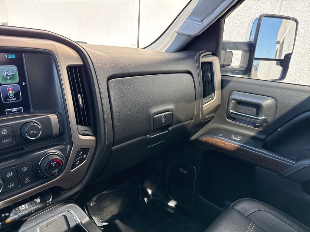 Used 2017 GMC Sierra 2500 Denali AWD/4WD image 24