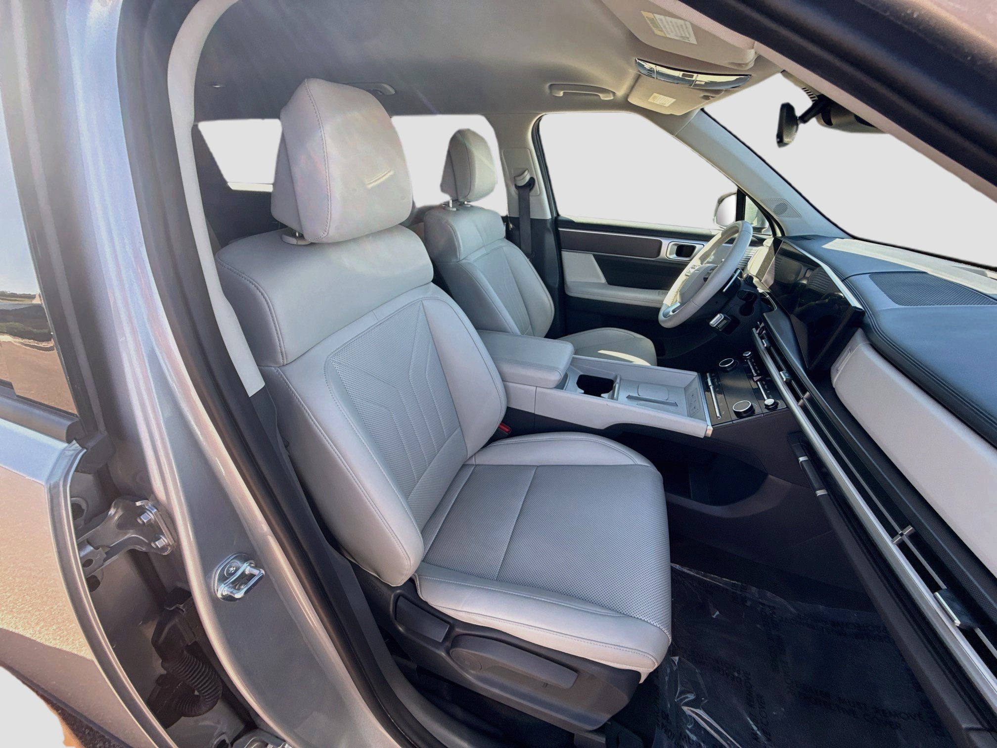 Used 2025 Hyundai Santa Fe SEL AWD/4WD image 34