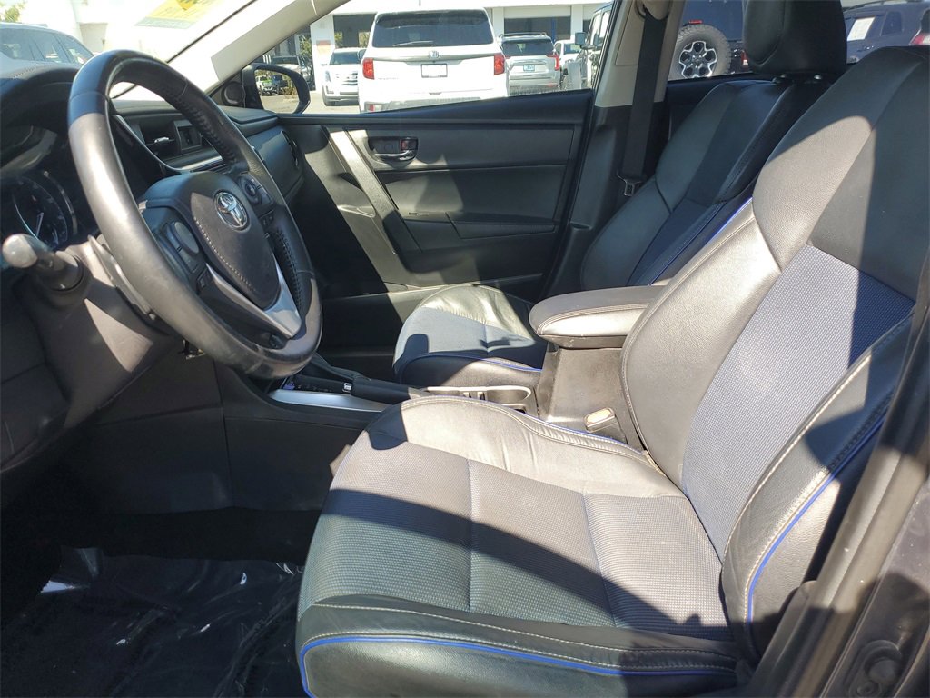 Used 2019 Toyota Corolla SE image 18