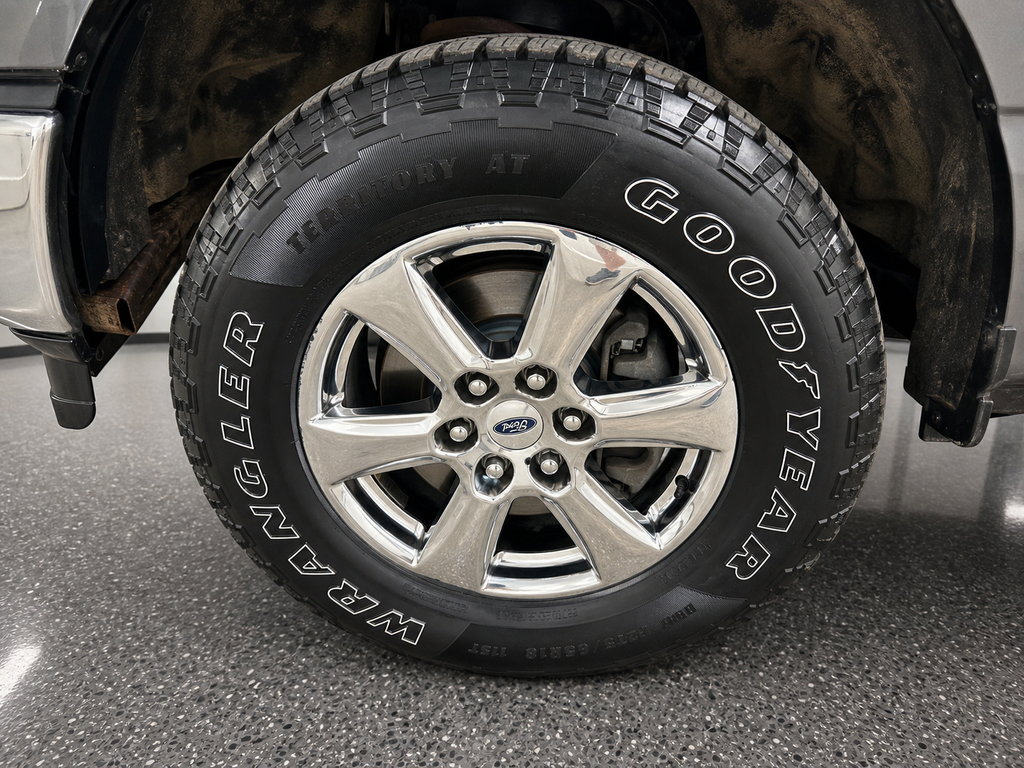 Used 2019 Ford F150 XLT w/ Equipment Group 302A Luxury AWD/4WD image 31