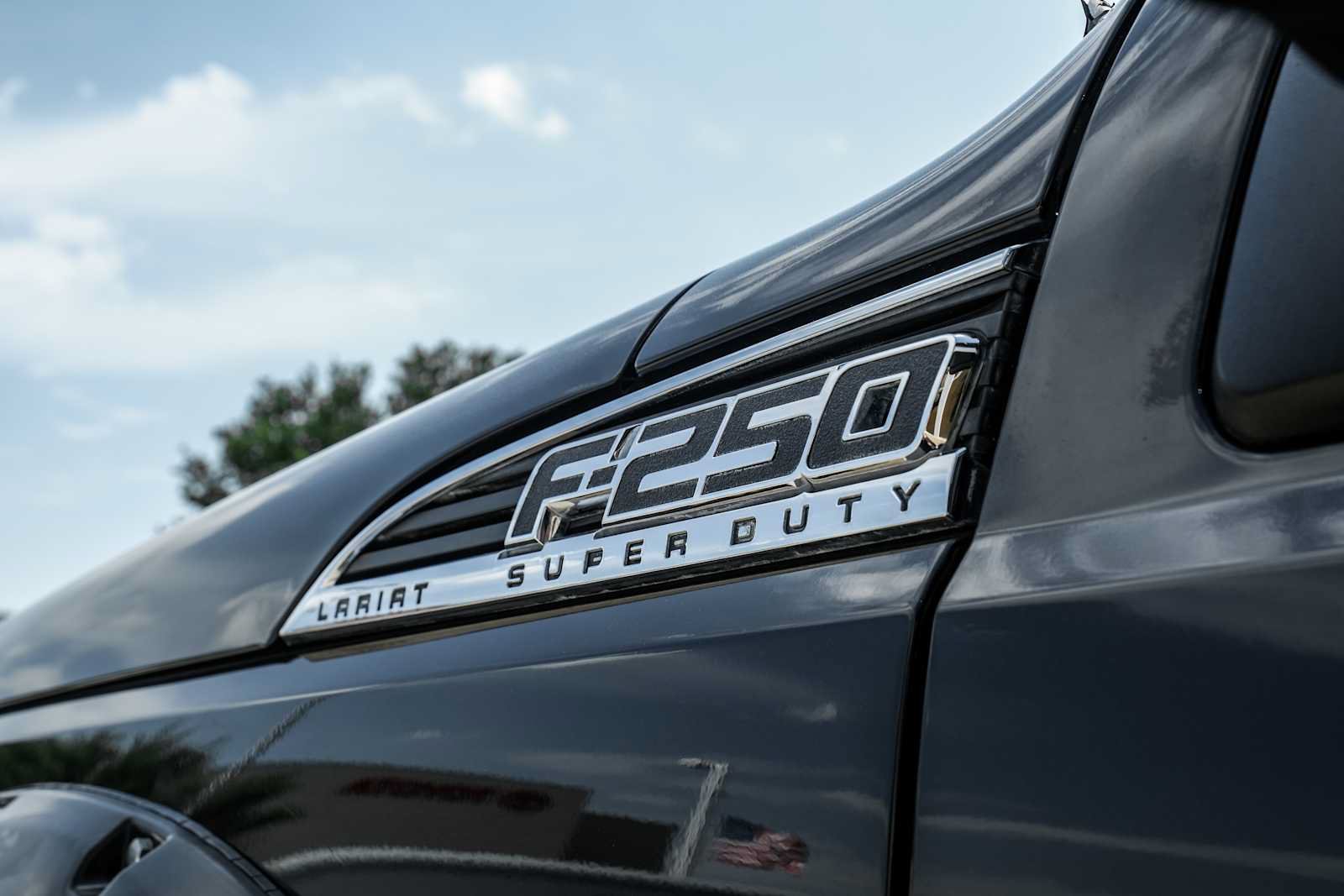 Used 2014 Ford F250 Platinum w/ FX4 Off-Road Package AWD/4WD image 31