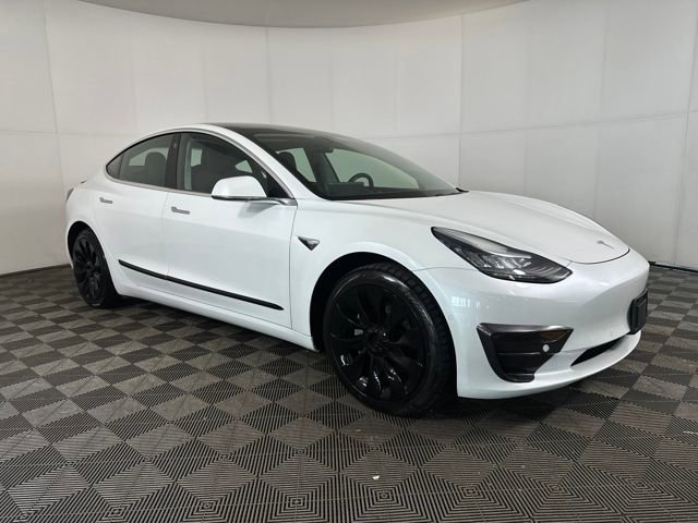 Used 2019 Tesla Model 3 Performance image 2
