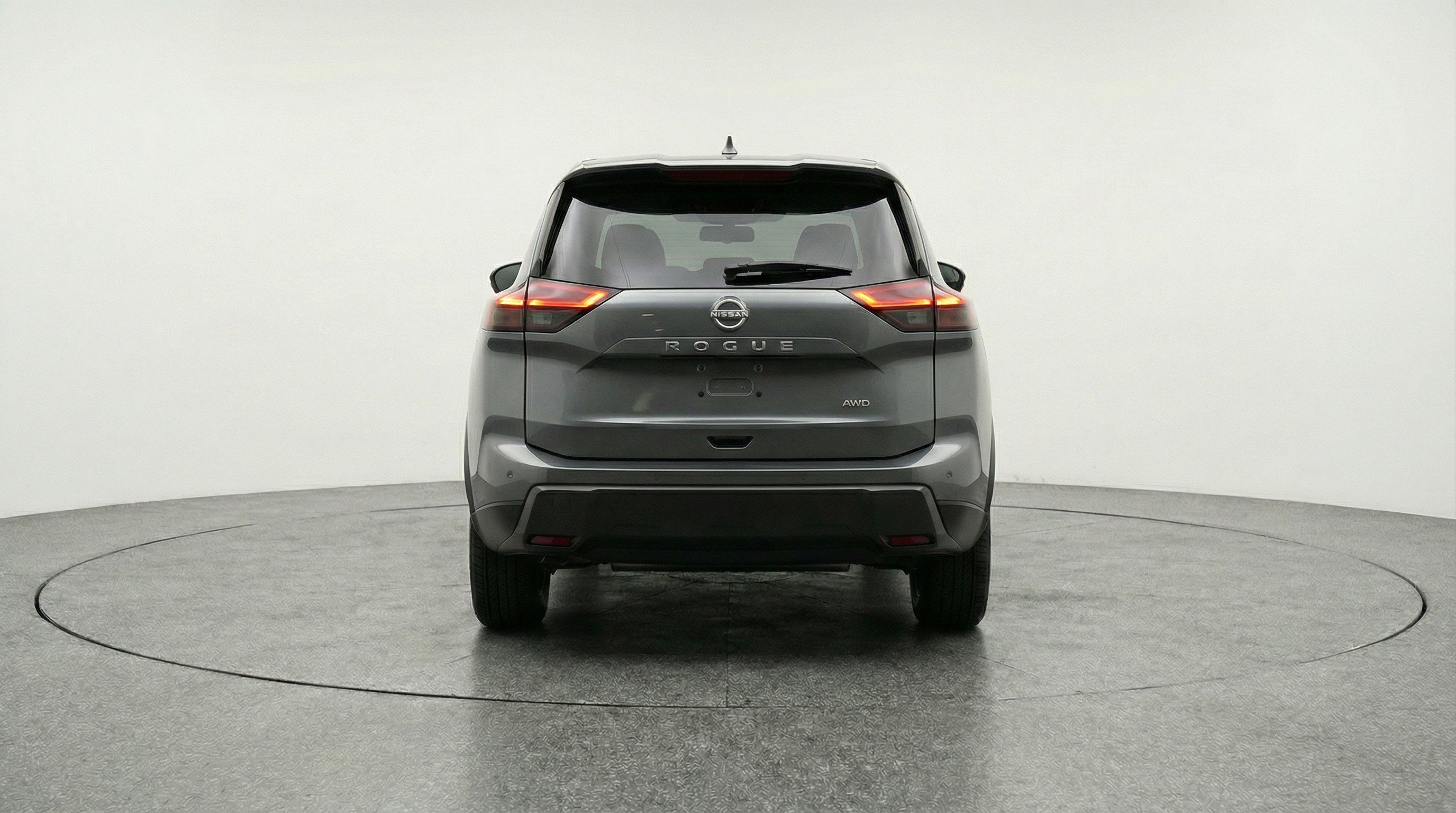 Used 2025 Nissan Rogue SV image 7