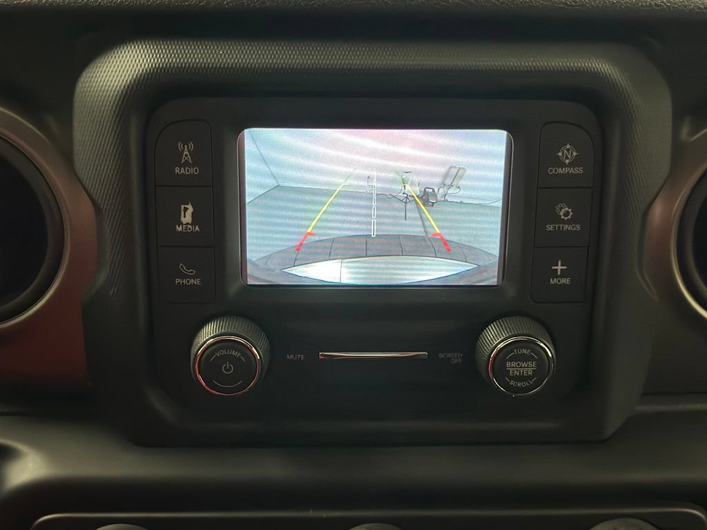 Used 2018 Jeep Wrangler Sport AWD/4WD image 7