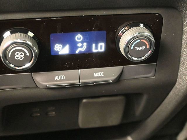 New 2026 Chevrolet Traverse LT w/ Driver Confidence Package FWD image 28