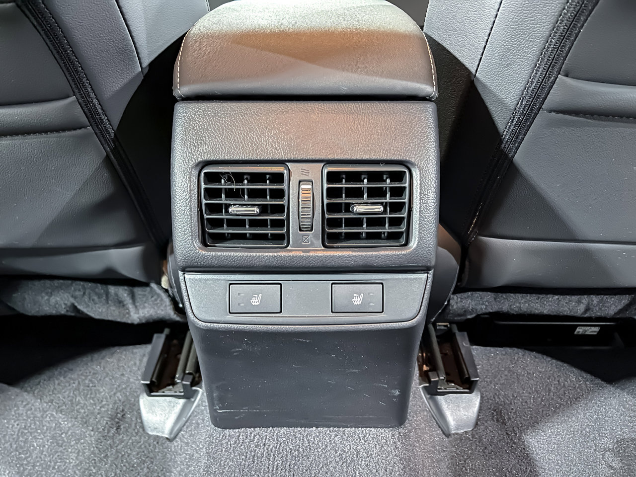 Used 2017 Subaru Legacy 2.5i Limited image 32