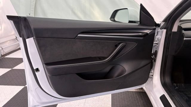 Used 2022 Tesla Model 3 RWD image 14