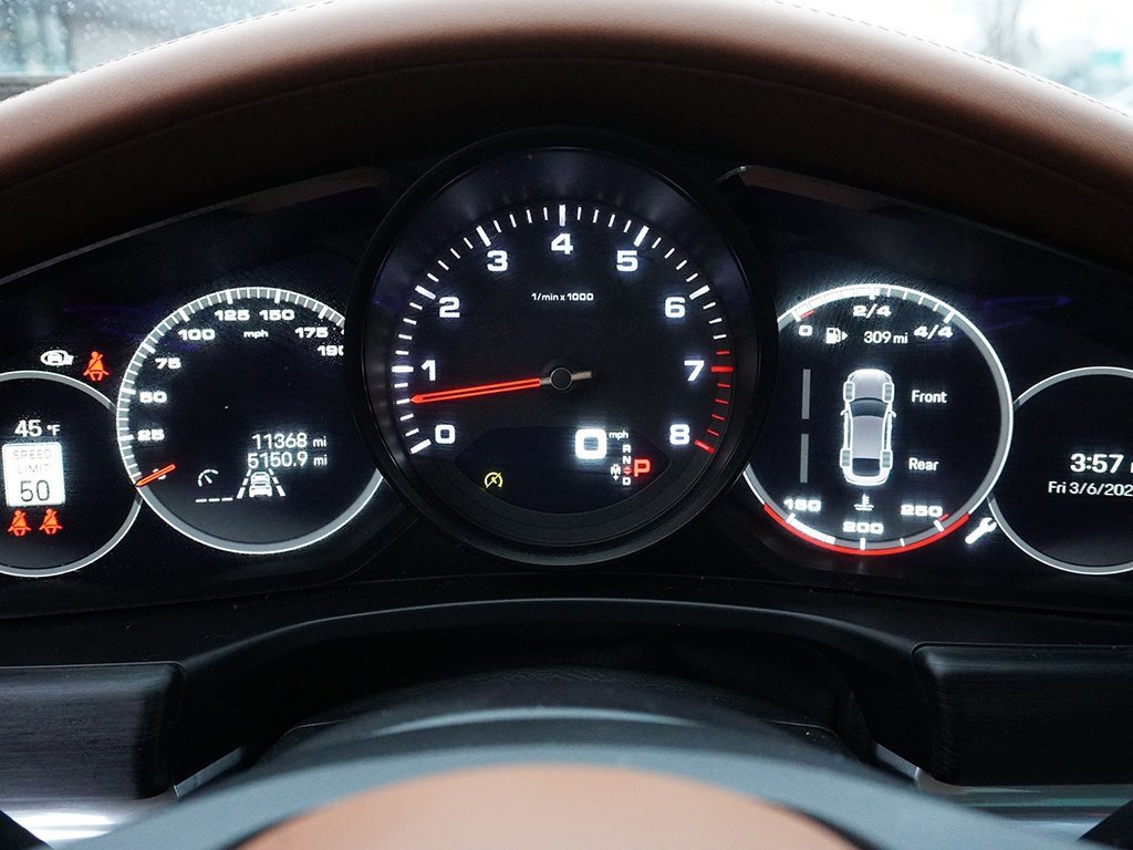 Used 2023 Porsche Panamera 4 Platinum Edition image 43