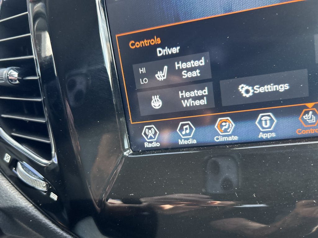 Used 2019 Jeep Compass Latitude AWD/4WD image 31