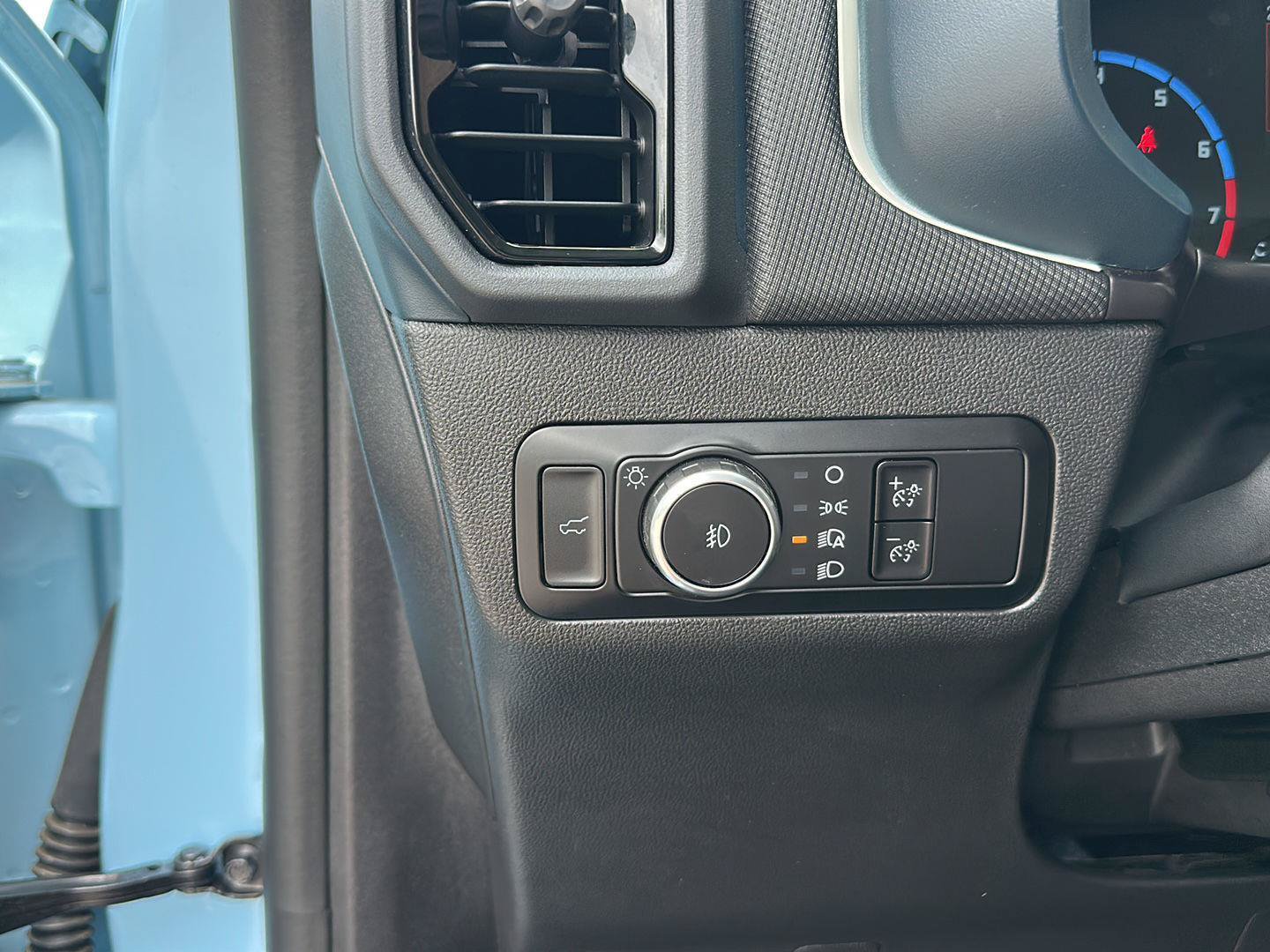 Certified 2023 Ford Bronco Sport Heritage w/ Heritage Convenience Package AWD/4WD image 14